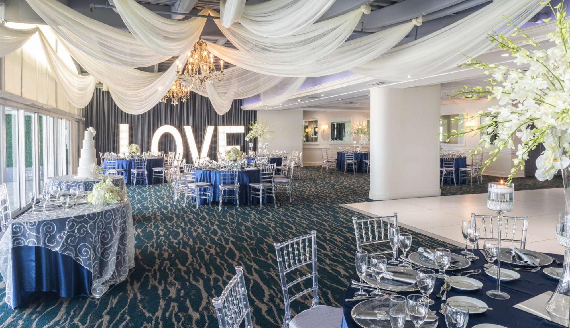 Doubletree By Hilton Grand Hotel Biscayne Bay Miami Exterior foto