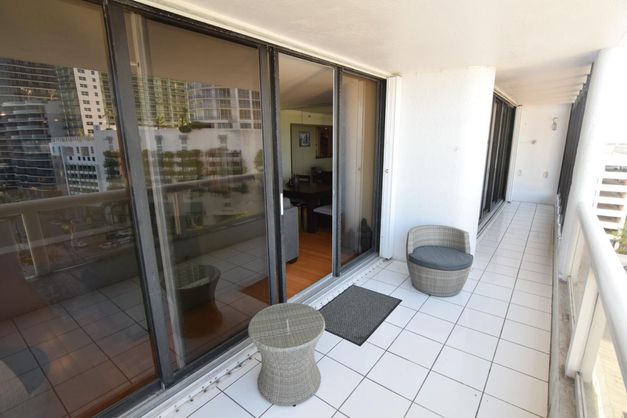 Doubletree By Hilton Grand Hotel Biscayne Bay Miami Exterior foto